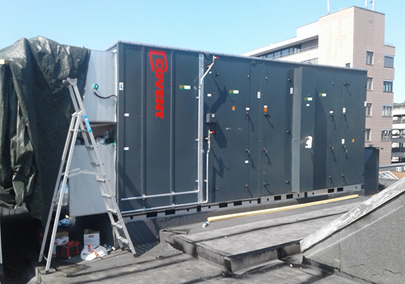 Utvendig takaggregat.