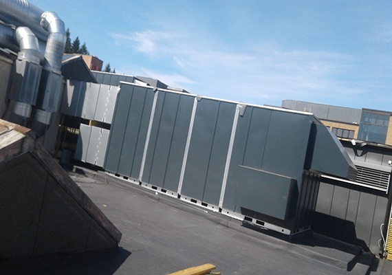 Utvendig takaggregat med mantlede kanaler.